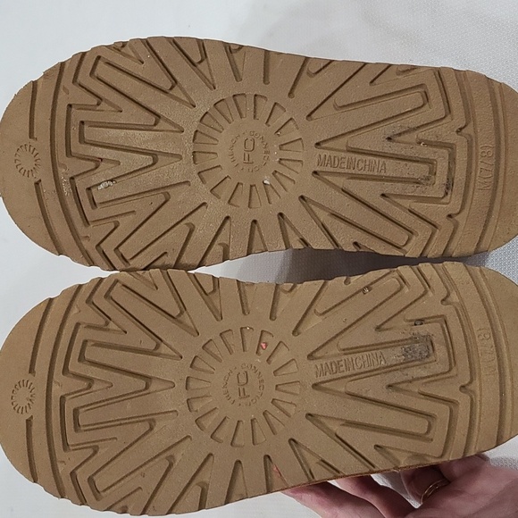 French Connection Womens Chunky Slippers Indoor/Outdoor Faux Fur Sz 7/8 EUC - Picture 9 of 11